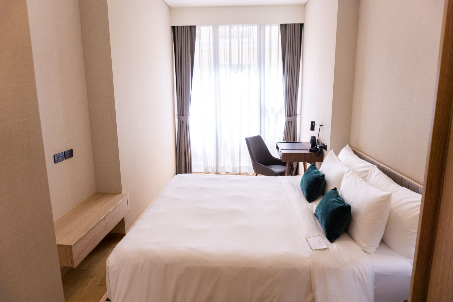 Wyndham Garden 42_Two Bedroom Premier Suite_03